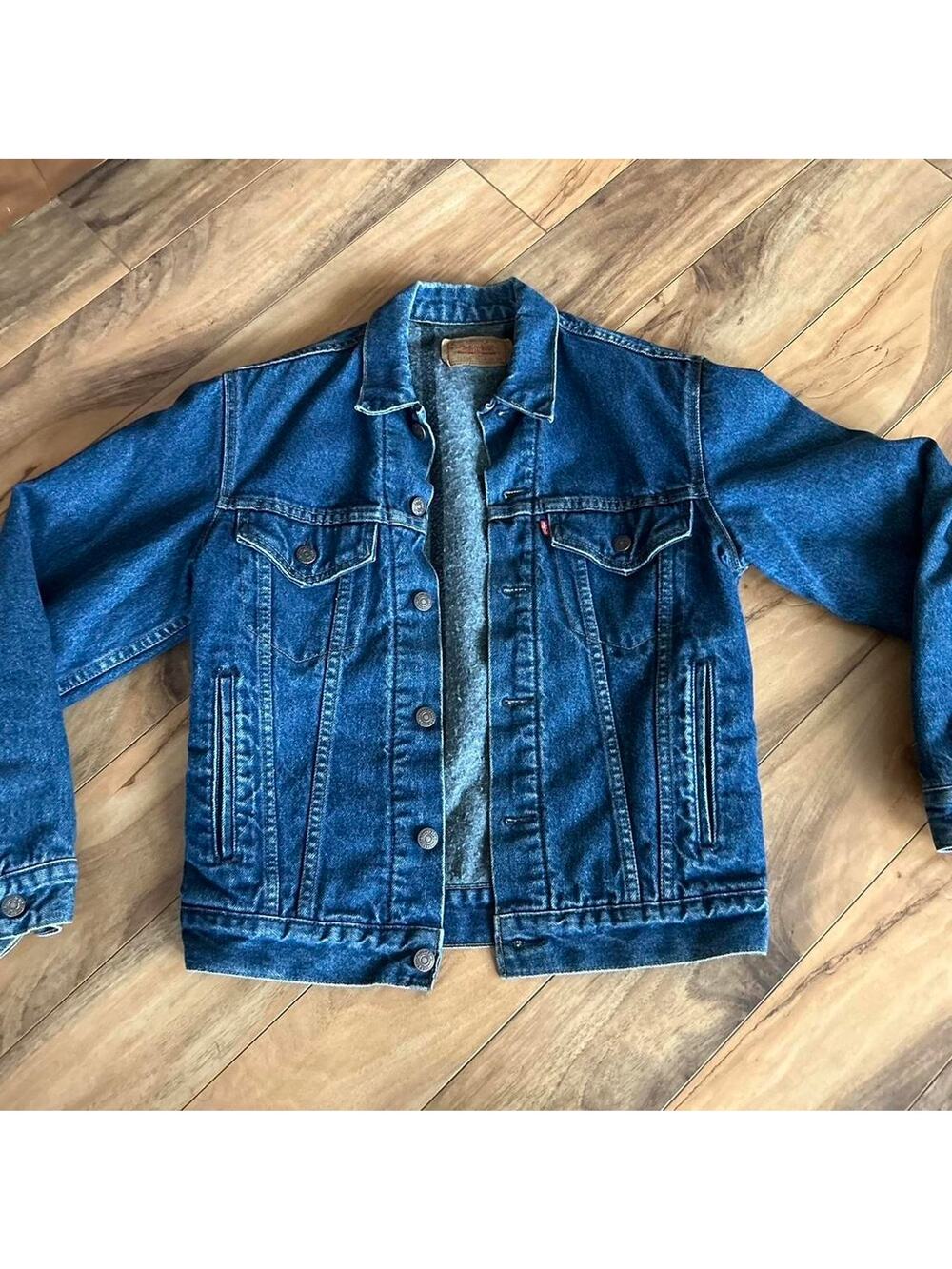 Vintage Levi's blue denim lined jacket